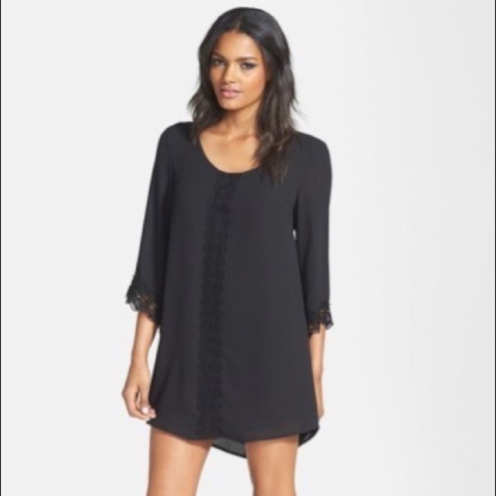 ASTR the Label Lace Trim Shift Dress